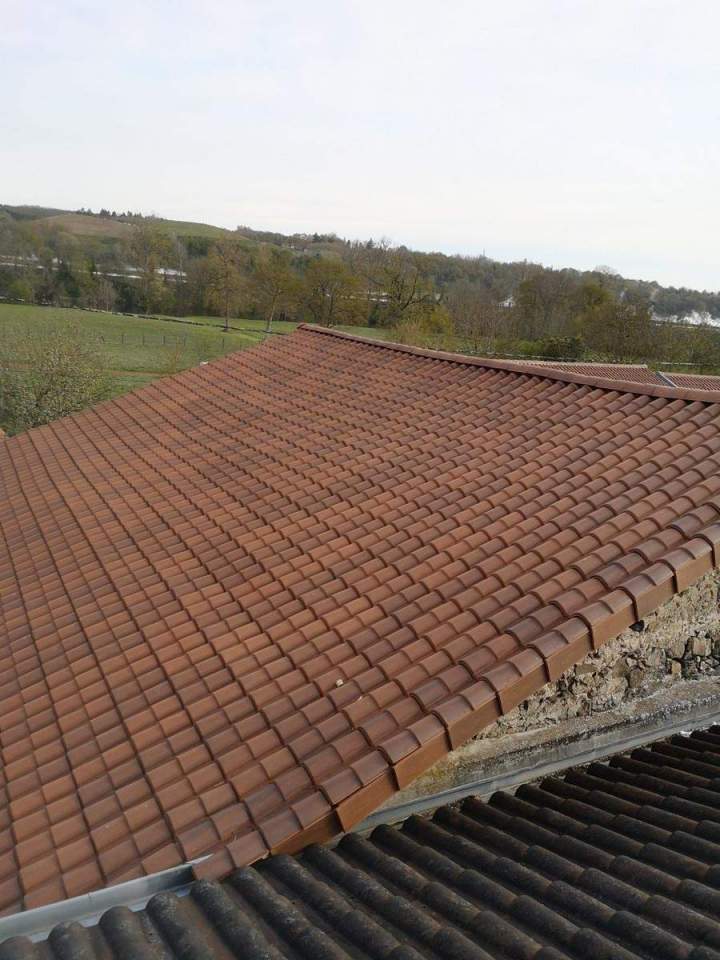 Charpentier professionnel à votre service à Terres-de-Haute-Charente