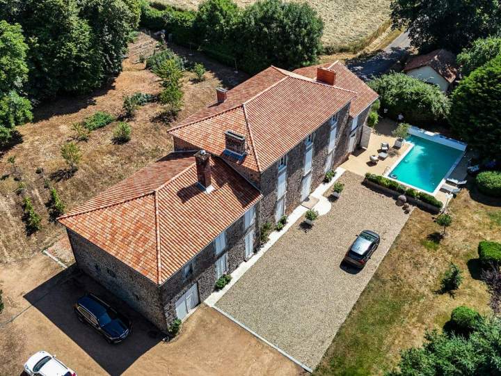 Charpentier Terres-de-Haute-Charente